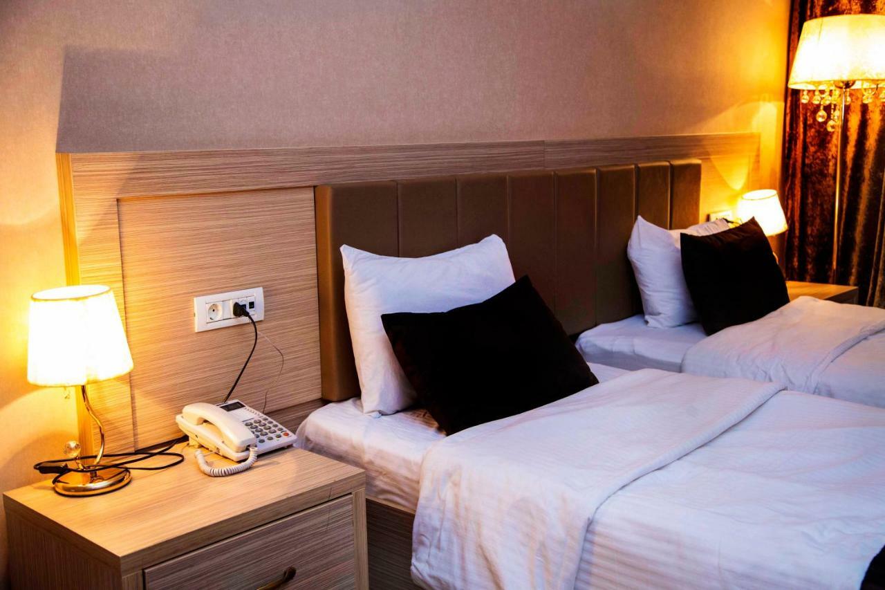 Budget Double Room,933314905:JPEG