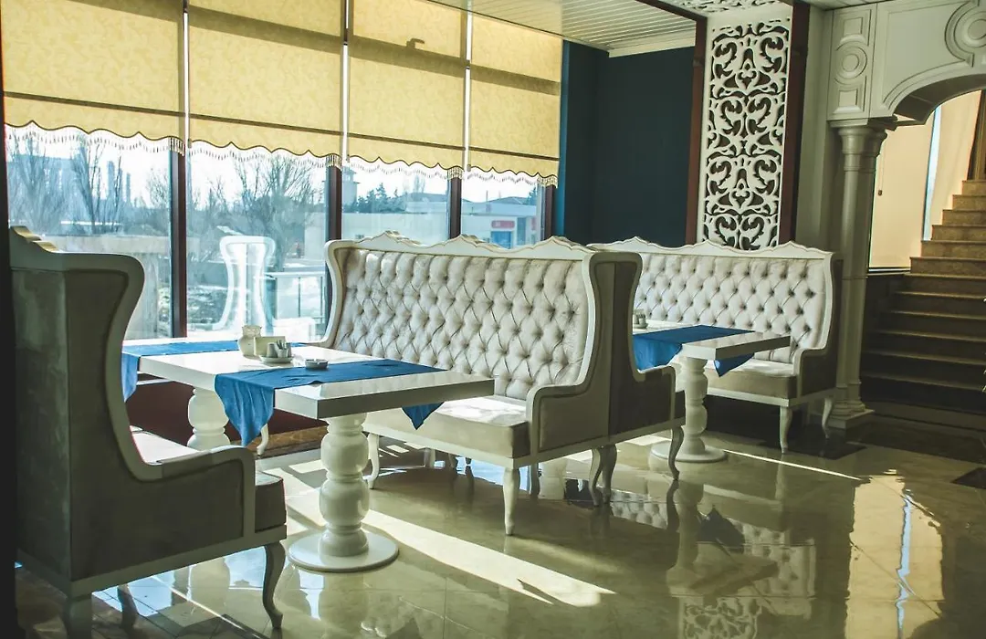 Emerald Hotel Baku-1